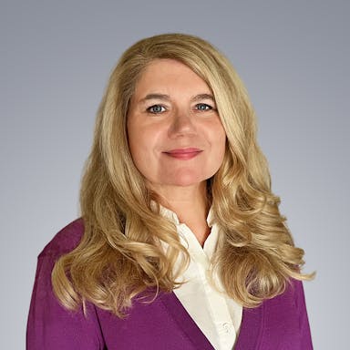 Dr. Lara Honos-Webb